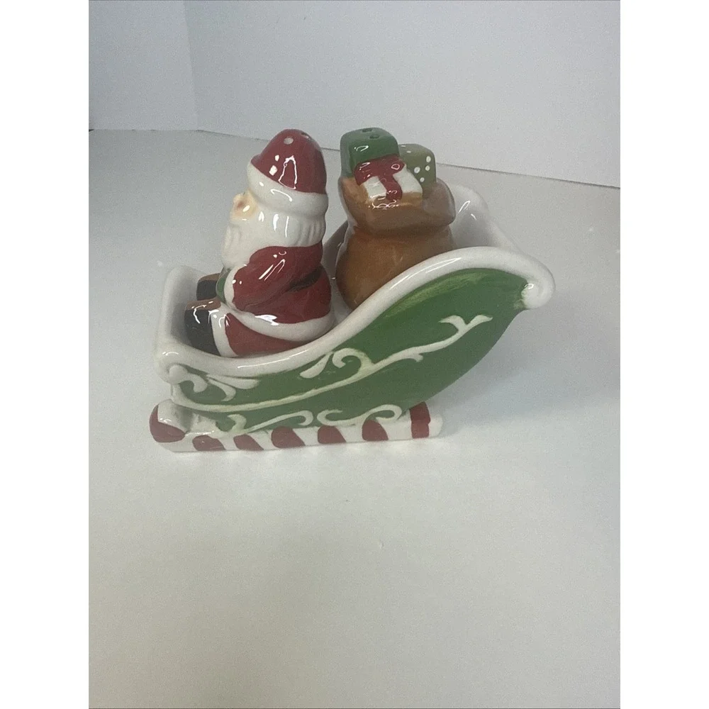 Cracker Barrel‎ Santa Sleigh & Toys Salt & Pepper Set, Unused, In Original Box